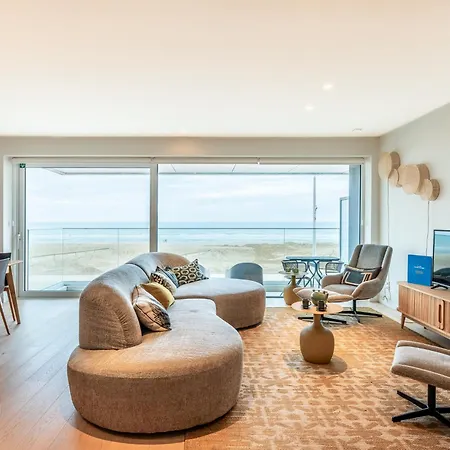 Apartamento In Koksijde With Stunning Sea Views, Cleaning Included