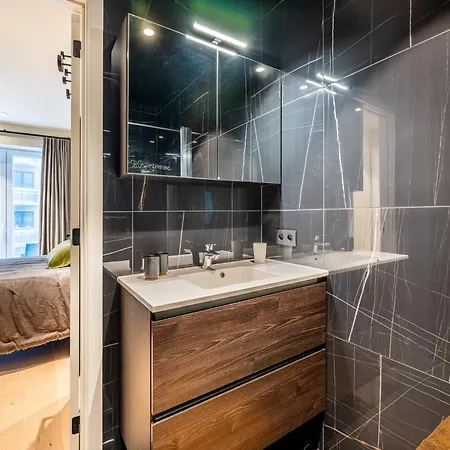 In Koksijde With Stunning Sea Views, Cleaning Included *