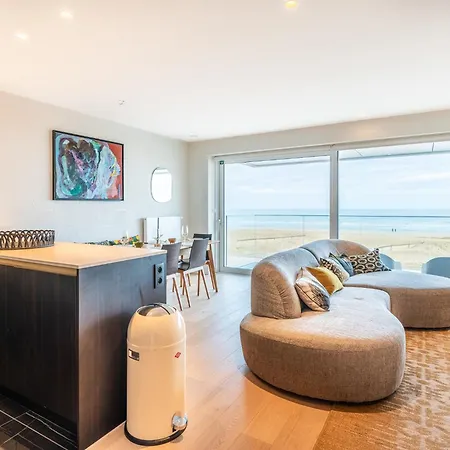 Apartamento In Koksijde With Stunning Sea Views, Cleaning Included