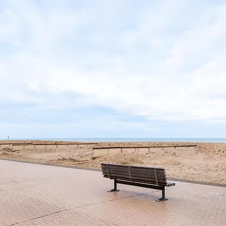 In Koksijde With Stunning Sea Views, Cleaning Included * Sint-Idesbald