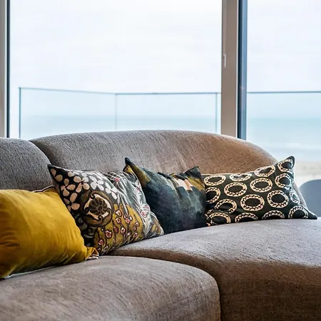 In Koksijde With Stunning Sea Views, Cleaning Included * Sint-Idesbald
